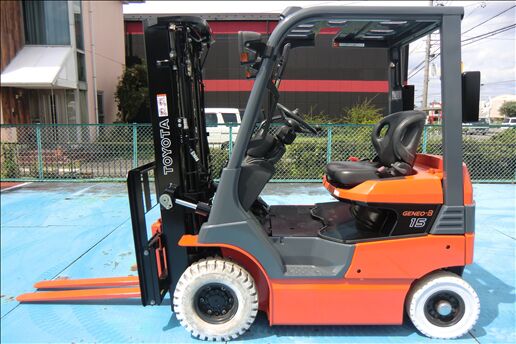 1.5t バッテリー車(座席式)