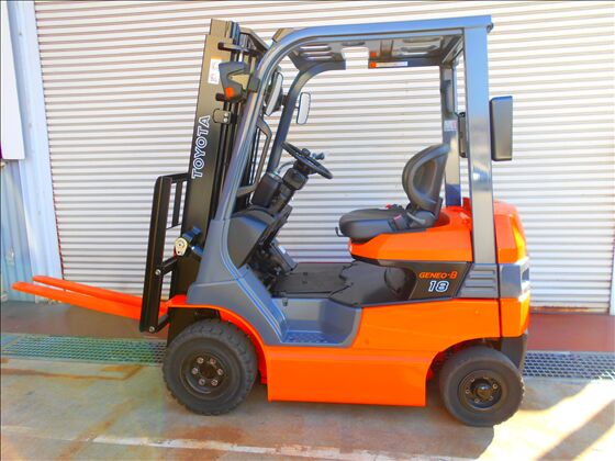 1.8t バッテリー車（座席式）