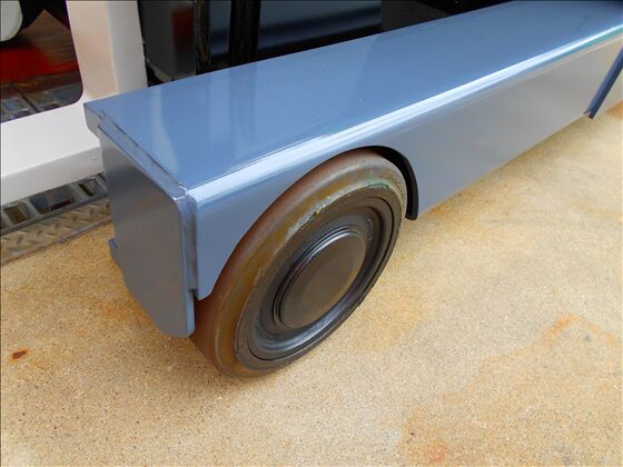 1.5t バッテリー車（立席式）