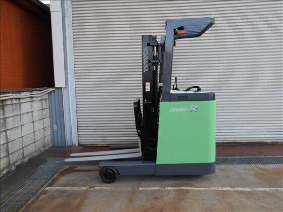 1.5t バッテリー車（立席式）