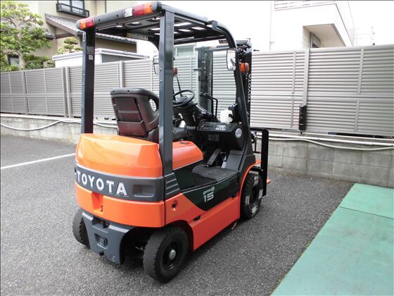1.5t バッテリー車（座席式）