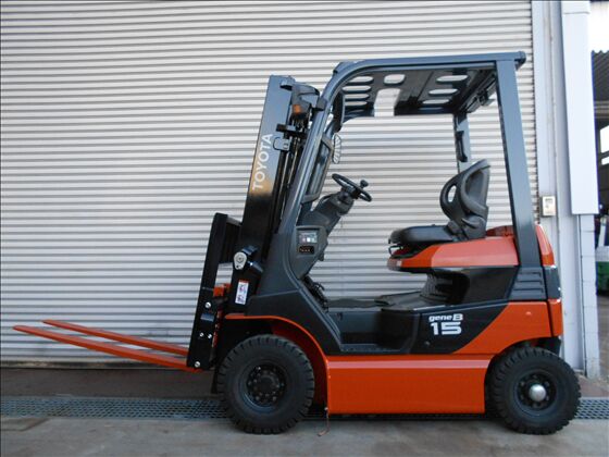 1.5t バッテリー車（座席式）