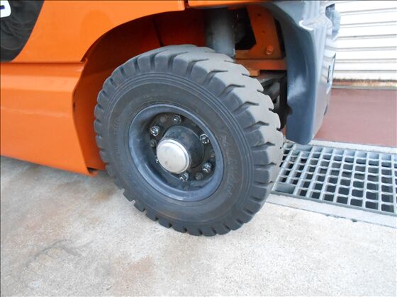 1.5t バッテリー車（座席式）