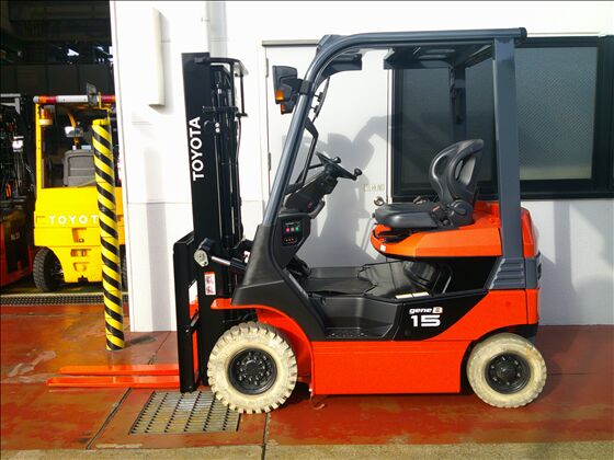 1.5t バッテリー車（座席式）