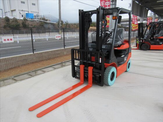 1.5t バッテリー車（座席式）