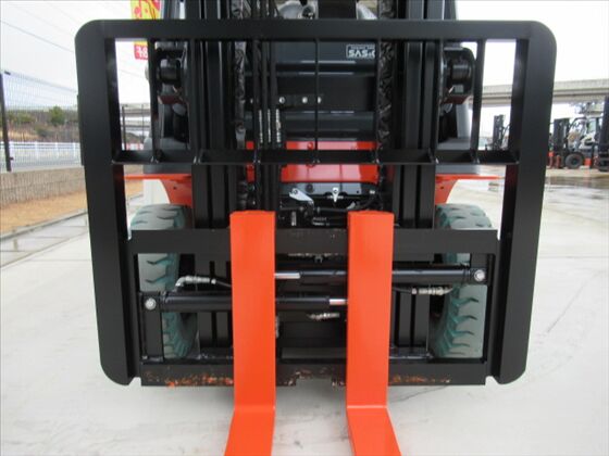 1.5t バッテリー車（座席式）