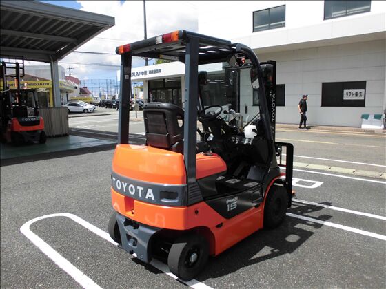 1.5t バッテリー車（座席式）