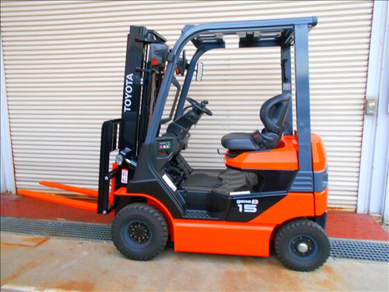 1.5t バッテリー車（座席式）