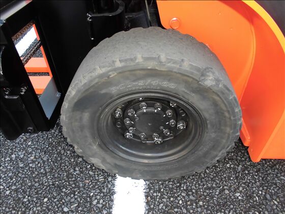 1.5t バッテリー車（座席式）