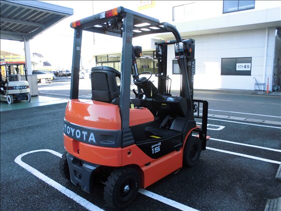 1.5t バッテリー車（座席式）