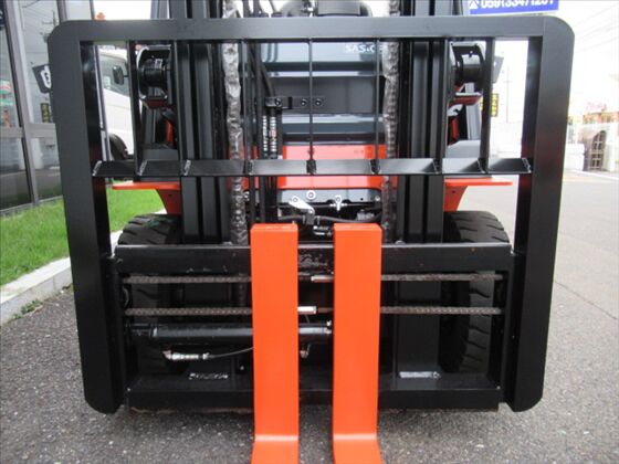 1.5t バッテリー車（座席式）