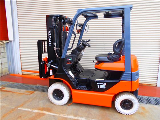 1.5t バッテリー車（座席式）