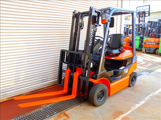 1.5t バッテリー車（座席式）