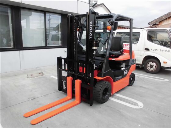 2.5t バッテリー車（座席式）