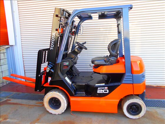 2.0t バッテリー車（座席式）