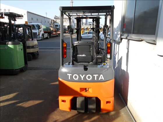 1.5t バッテリー車（三輪タイプ）