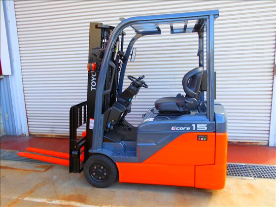 1.5t バッテリー車（三輪タイプ）