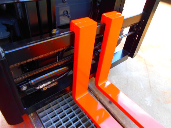 1.5t バッテリー車（三輪タイプ）