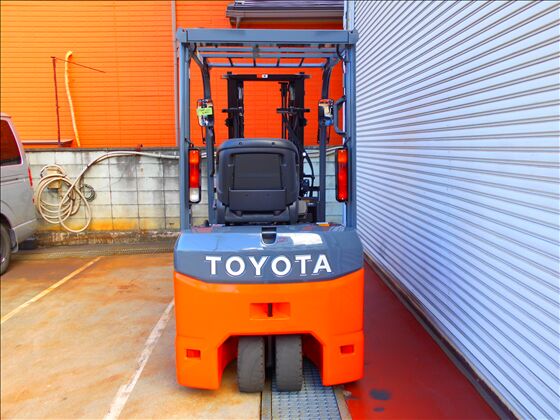 1.5t バッテリー車（三輪タイプ）