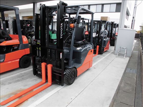 1.5t バッテリー車（三輪タイプ）