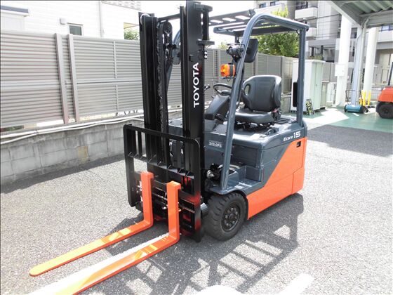 1.5t バッテリー車（三輪タイプ）
