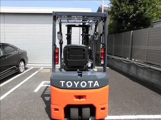 1.5t バッテリー車（三輪タイプ）