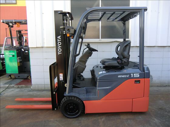 1.5t バッテリー車(三輪タイプ)