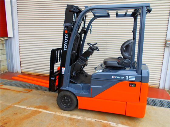 1.5t バッテリー車（三輪タイプ）