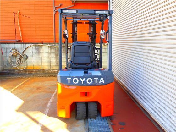 1.5t バッテリー車（三輪タイプ）