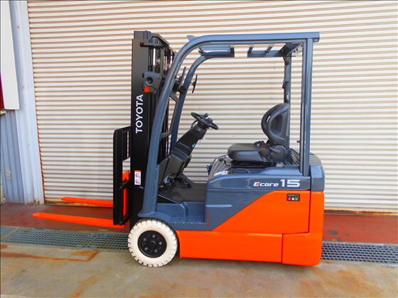 1.5t バッテリー車（三輪タイプ）