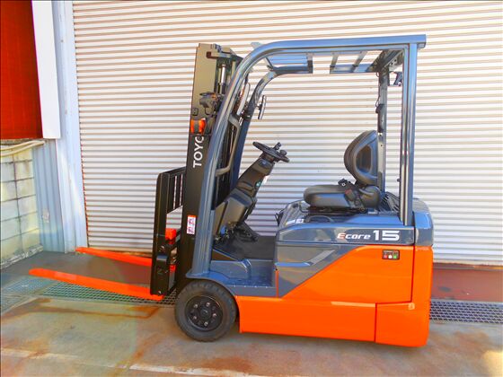 1.5t バッテリー車（三輪タイプ）