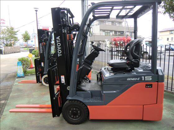 1.5t バッテリー車（三輪タイプ）