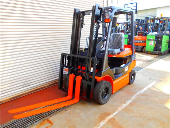 1.5t バッテリー車（座席式）