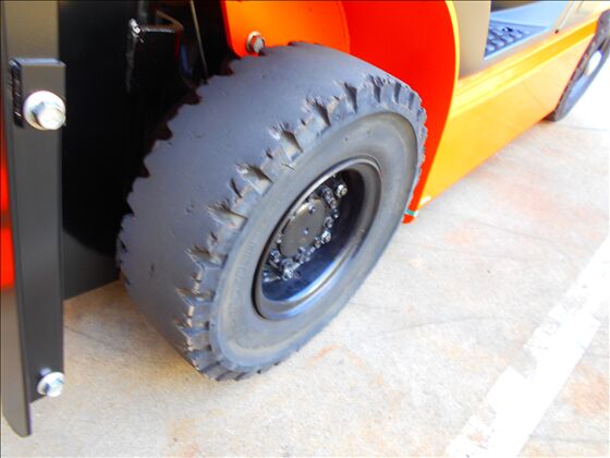 1.5t バッテリー車（座席式）