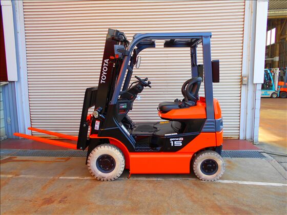 1.5t バッテリー車（座席式）