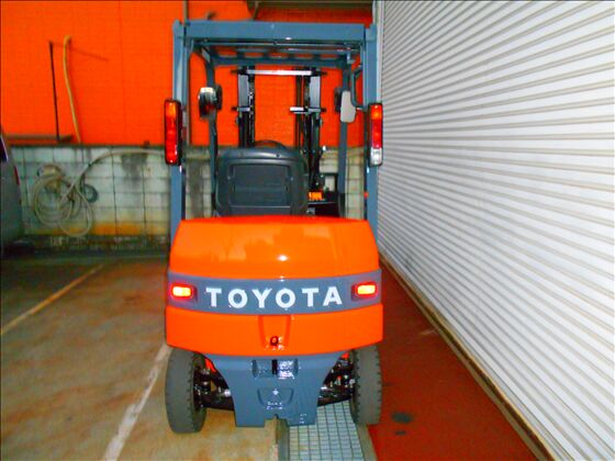 1.5t バッテリー車（座席式）