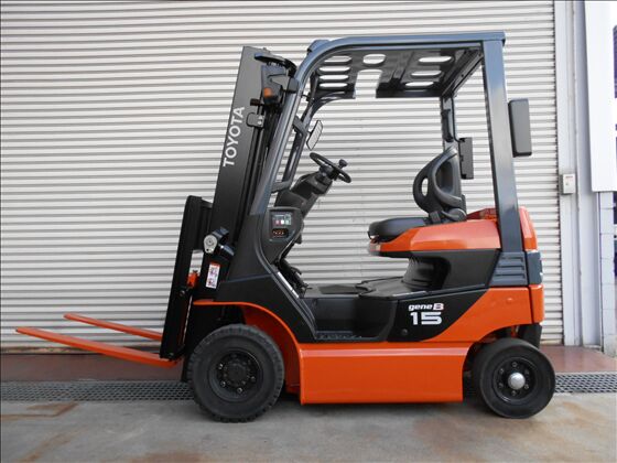 1.5t バッテリー車（座席式）