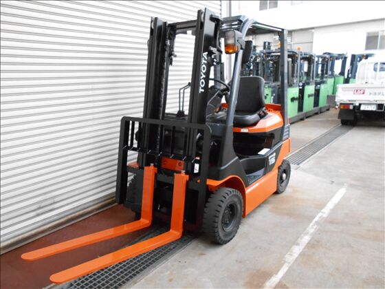 1.5t バッテリー車（座席式）