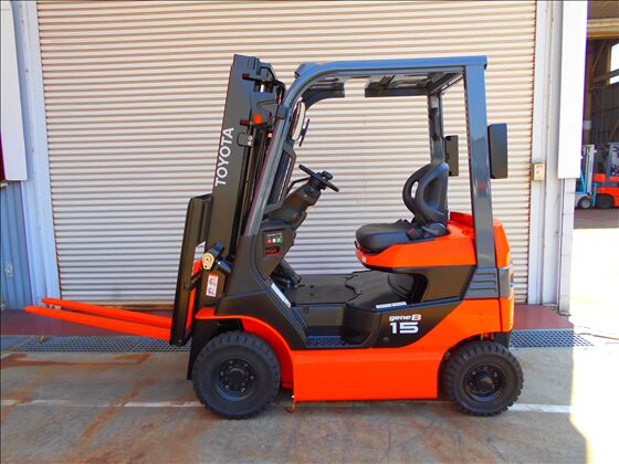 1.5t バッテリー車（座席式）