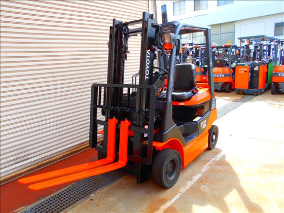 1.5t バッテリー車（座席式）