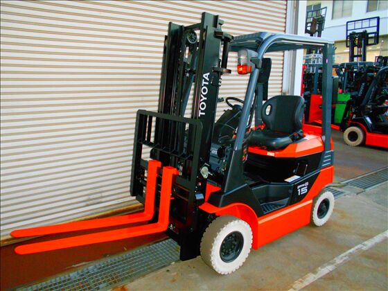 1.5t バッテリー車（座席式）