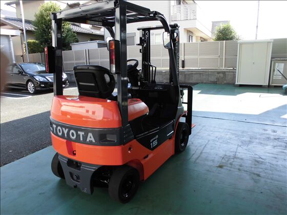 1.5t バッテリー車（座席式）
