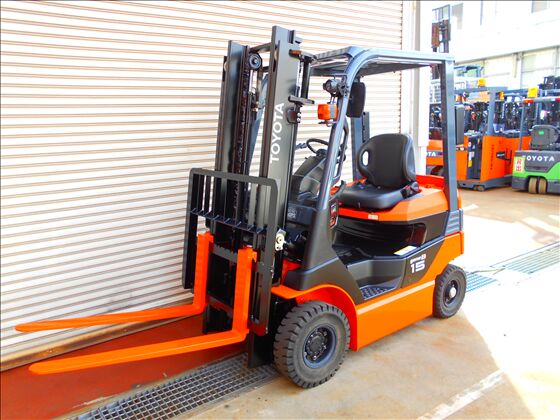 1.5t バッテリー車（座席式）