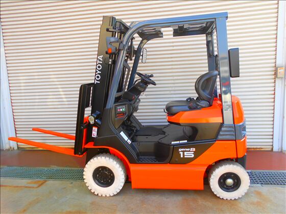 1.5t バッテリー車（座席式）