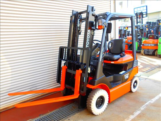 1.5t バッテリー車（座席式）