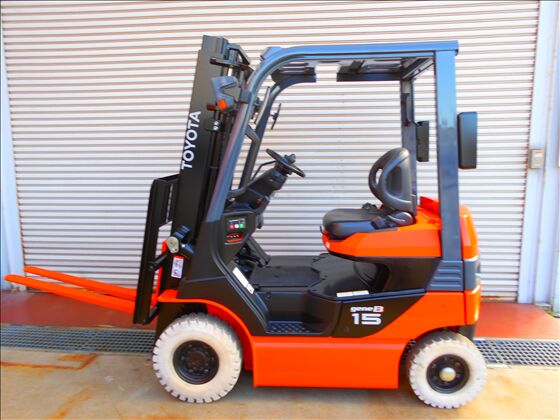 1.5t バッテリー車（座席式）