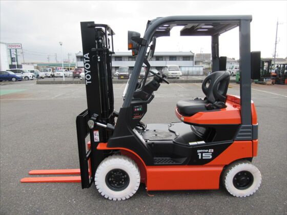 1.5t バッテリー車（座席式）