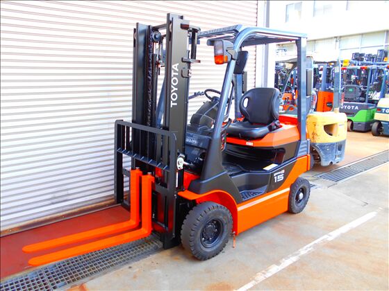 1.5t バッテリー車（座席式）