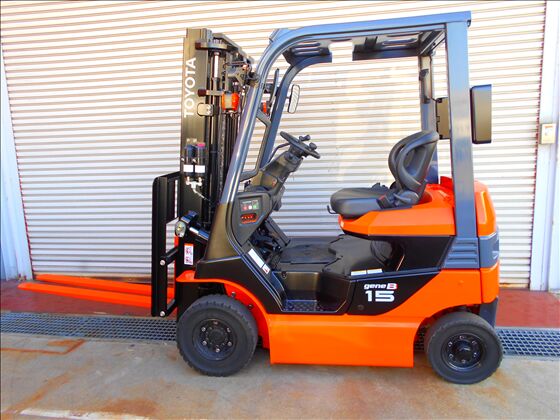 1.5t バッテリー車（座席式）