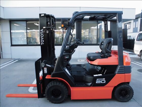 2.0t バッテリー車（座席式）